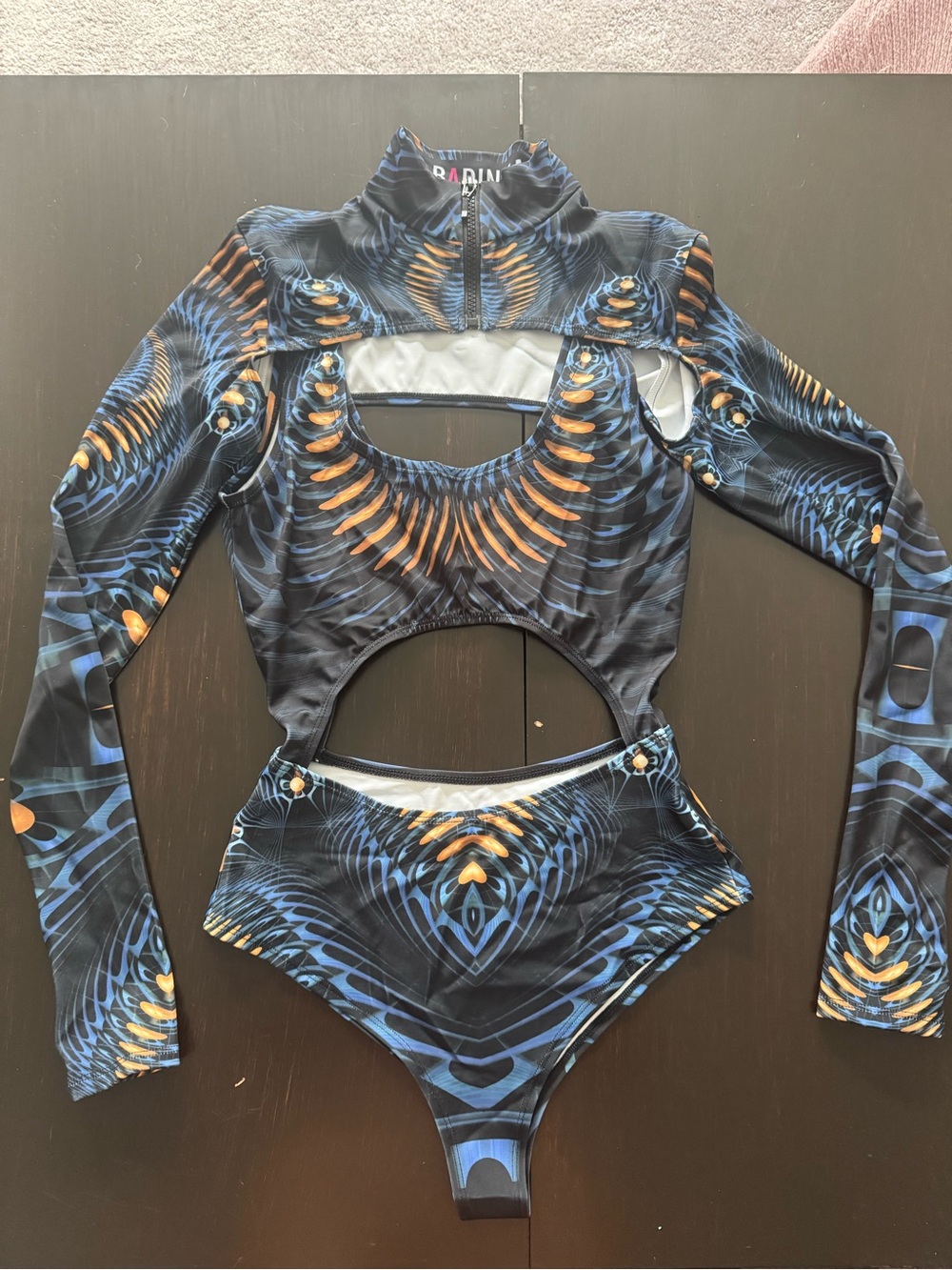 Badinka 2 piece set size small